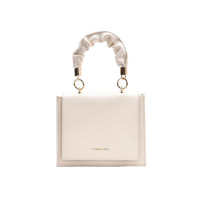 Small And Fashionable One-Shoulder Messenger Bag